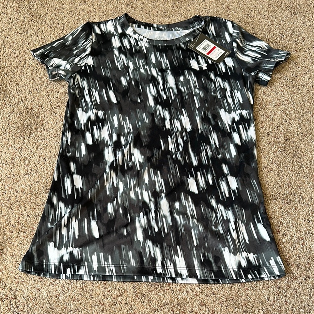 Under Armour Black and White Short Sleeve Tee NWT